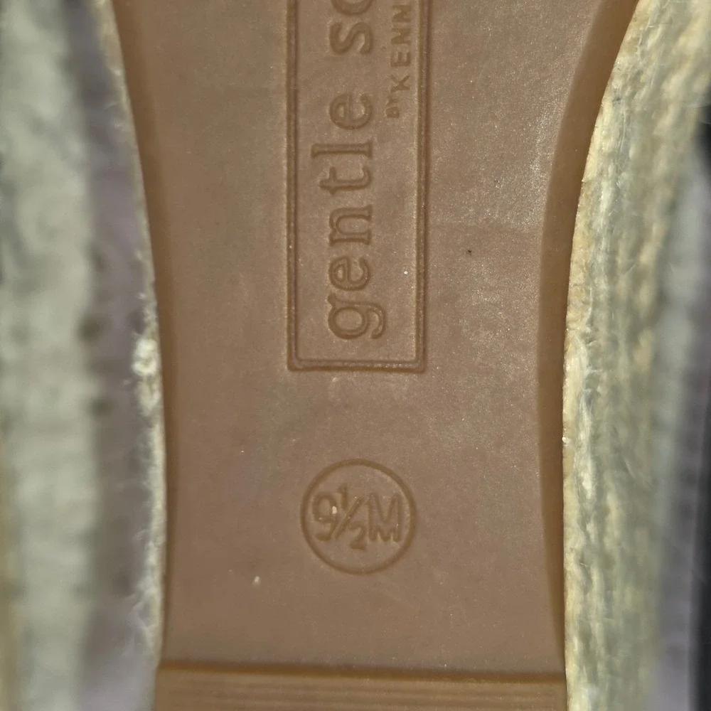 Gentle Souls Kenneth Cole Espadrille Wedge‎ Sandals Black Suede Women 9.5 Excel